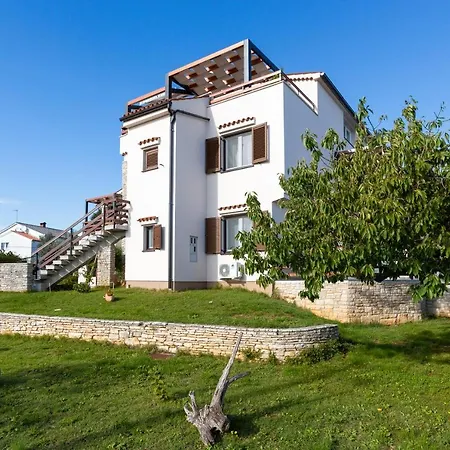 Elvira Guest house Medulin