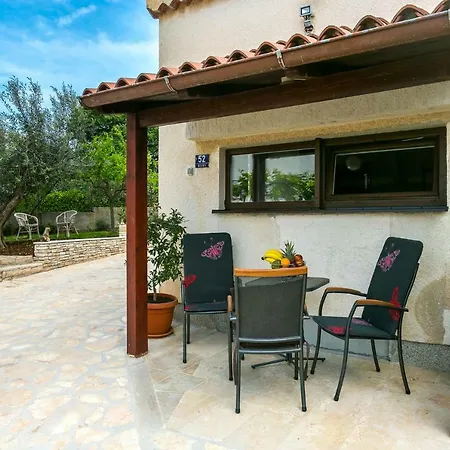 Guest house Elvira