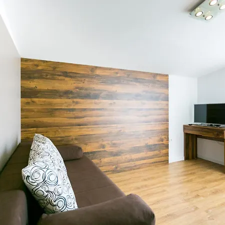 בית הארחה Elvira 3*