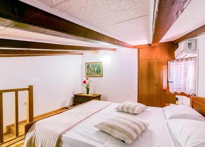 게스트하우스 Elvira 메덜린