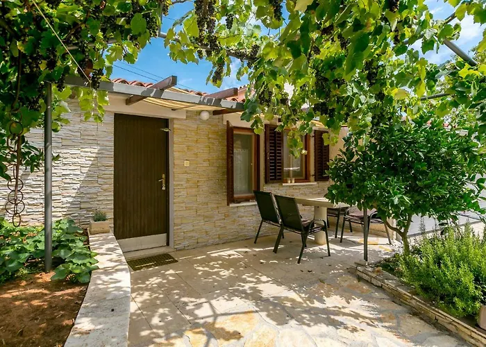 Gostinjska kuća Elvira Medulin